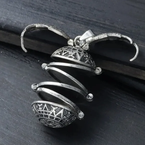 Silver Photo Locket Necklace - Picture 4 of 7